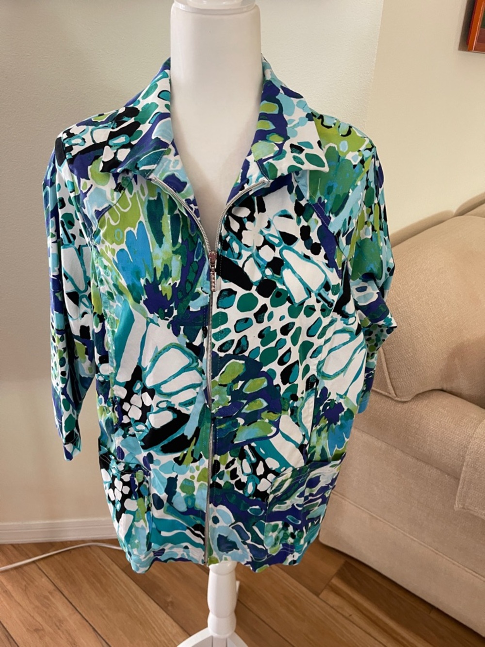 Onque Woman Blue Green White Zip-Front Patterned Jacket